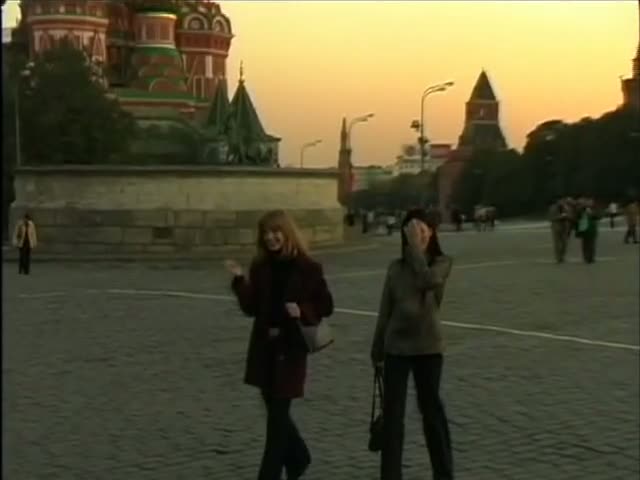 Katja, Moni / Нагулявшись по Москве устроили оргию в гостинице.